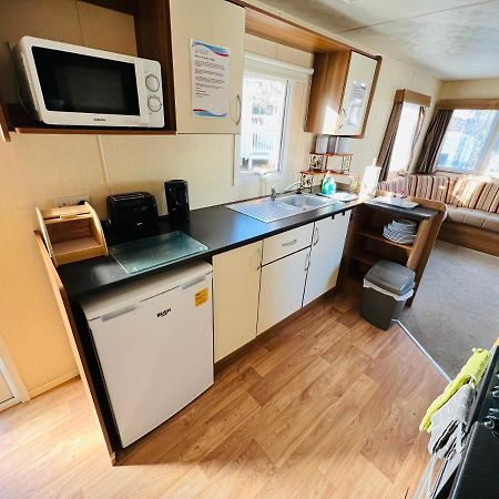 2 Bedroom Caravan Nv16, Lower Hyde, Shanklin, Isle Of Wight Экстерьер фото