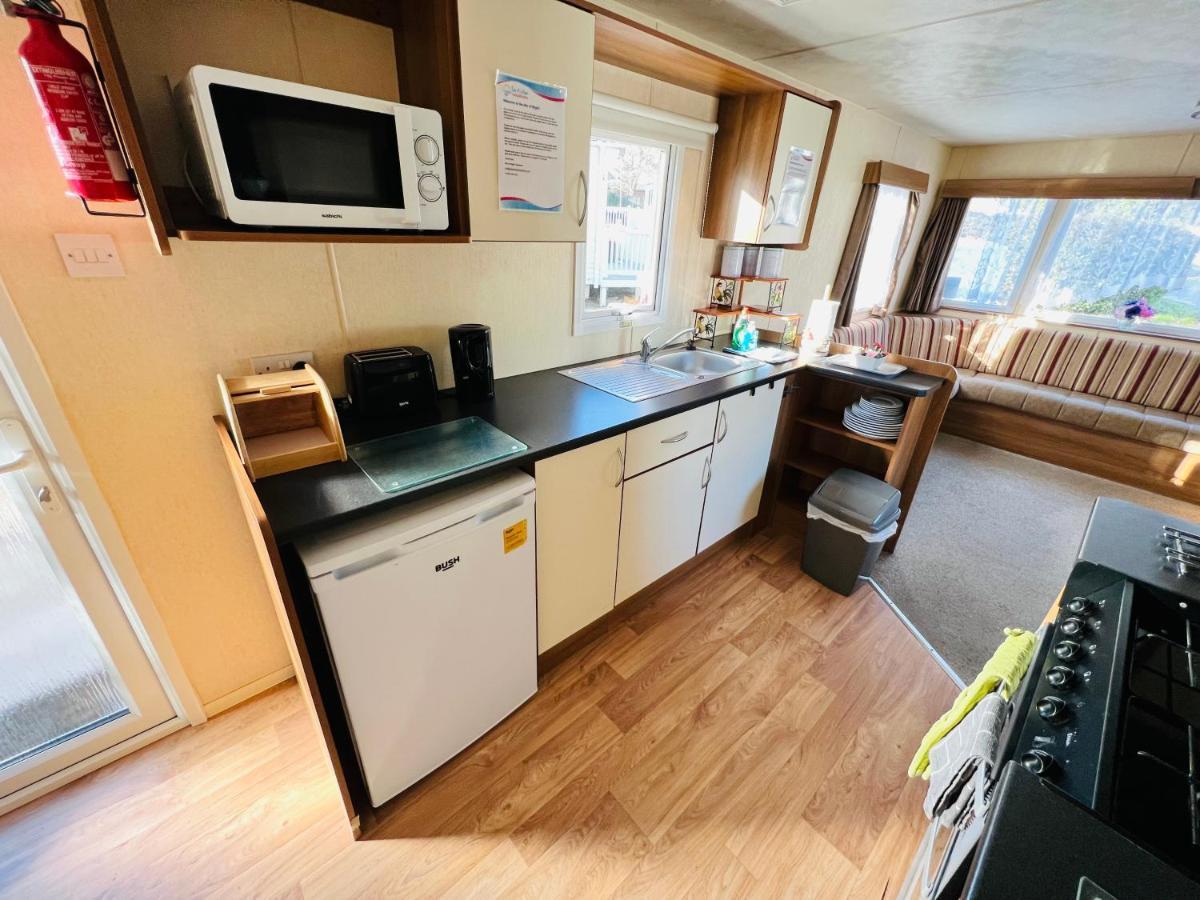 2 Bedroom Caravan Nv16, Lower Hyde, Shanklin, Isle Of Wight Экстерьер фото