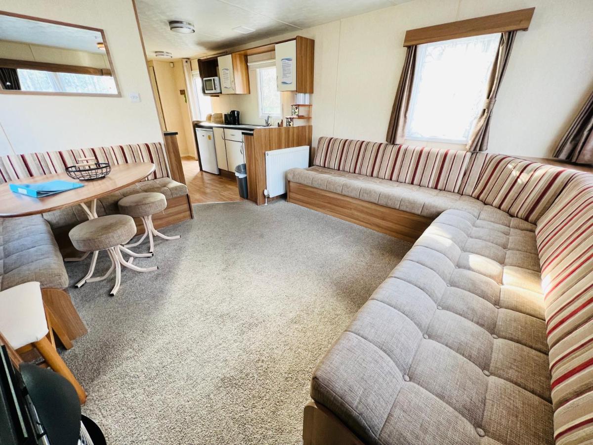 2 Bedroom Caravan Nv16, Lower Hyde, Shanklin, Isle Of Wight Экстерьер фото